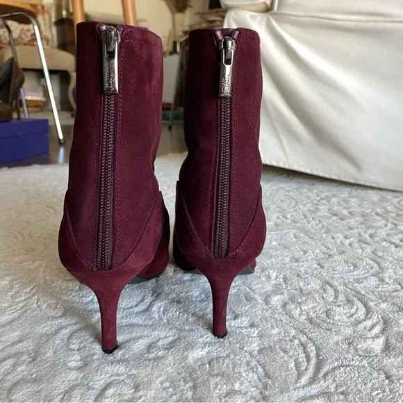 Stuart Weitzman Kitten Heel Suede Boot - Picture 6 of 8